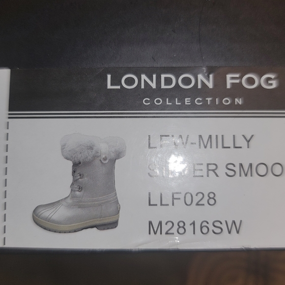 London Fog Silver Duck Boots - Picture 8 of 11